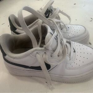 Nike Kids' Air Force 1 Sneaker - White/Black